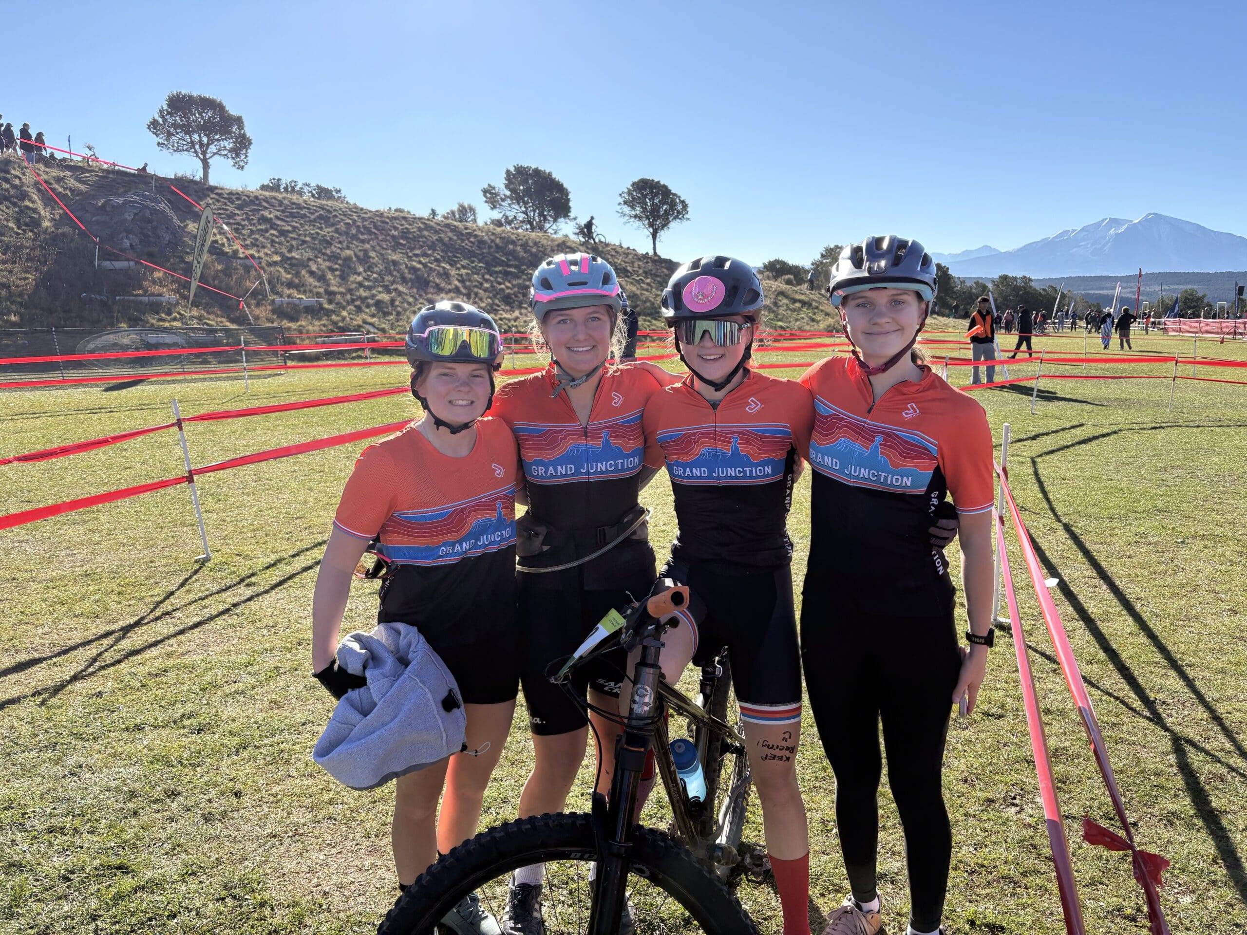 Amistad y éxito sobre ruedas